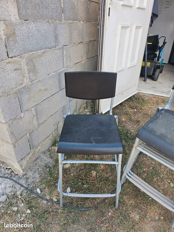 Chaise extérieur de bar (image 1)