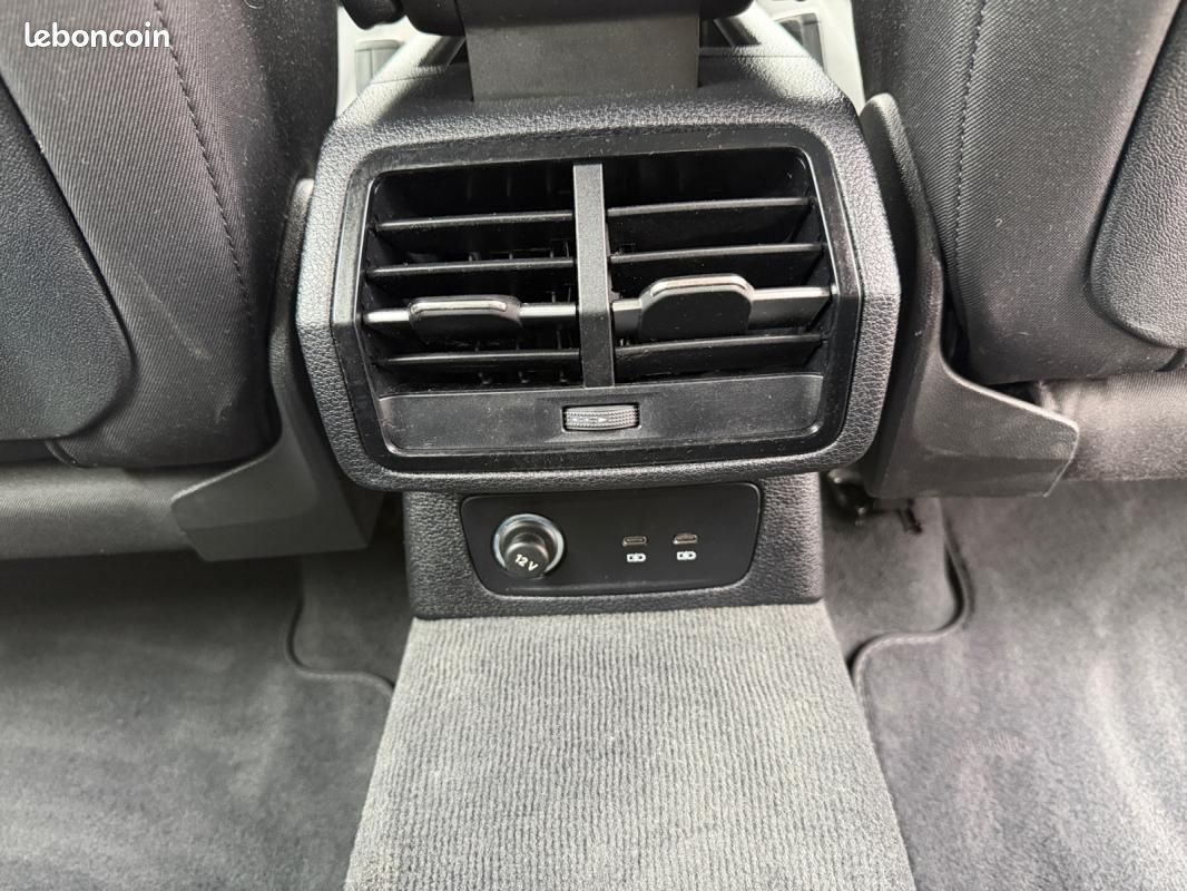 Audi Q3 II 35 TDI 150 BUSINESS LINE S tronic 7 (image 22)