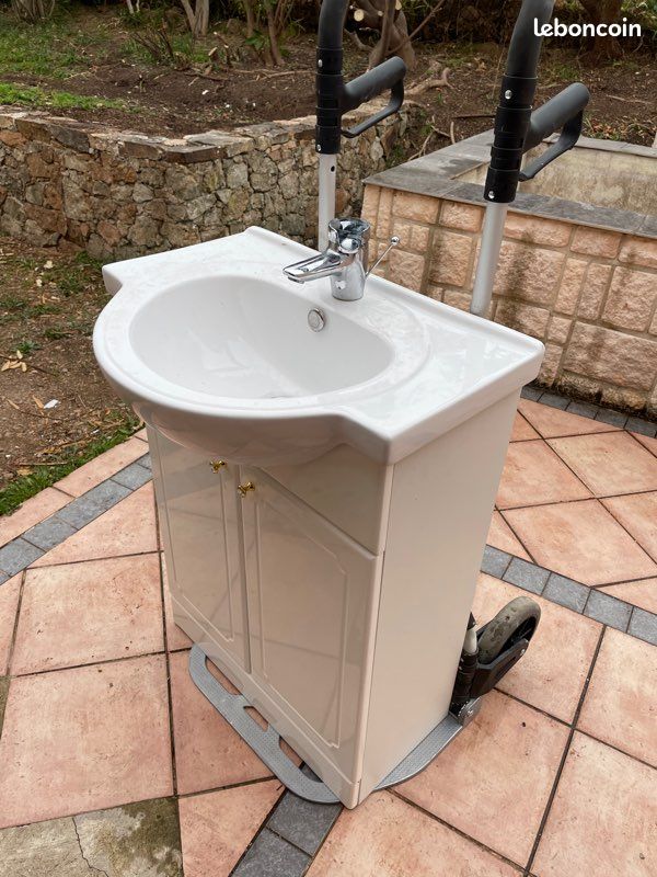 Meuble de salle de bain / toilette (image 2)