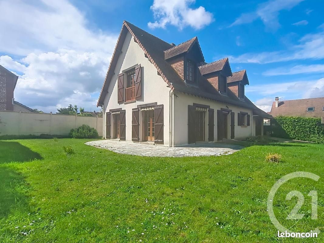 Maison 6 pièces 144 m² · à Caudebec-lès-Elbeuf · 144 m² · 230 000 €