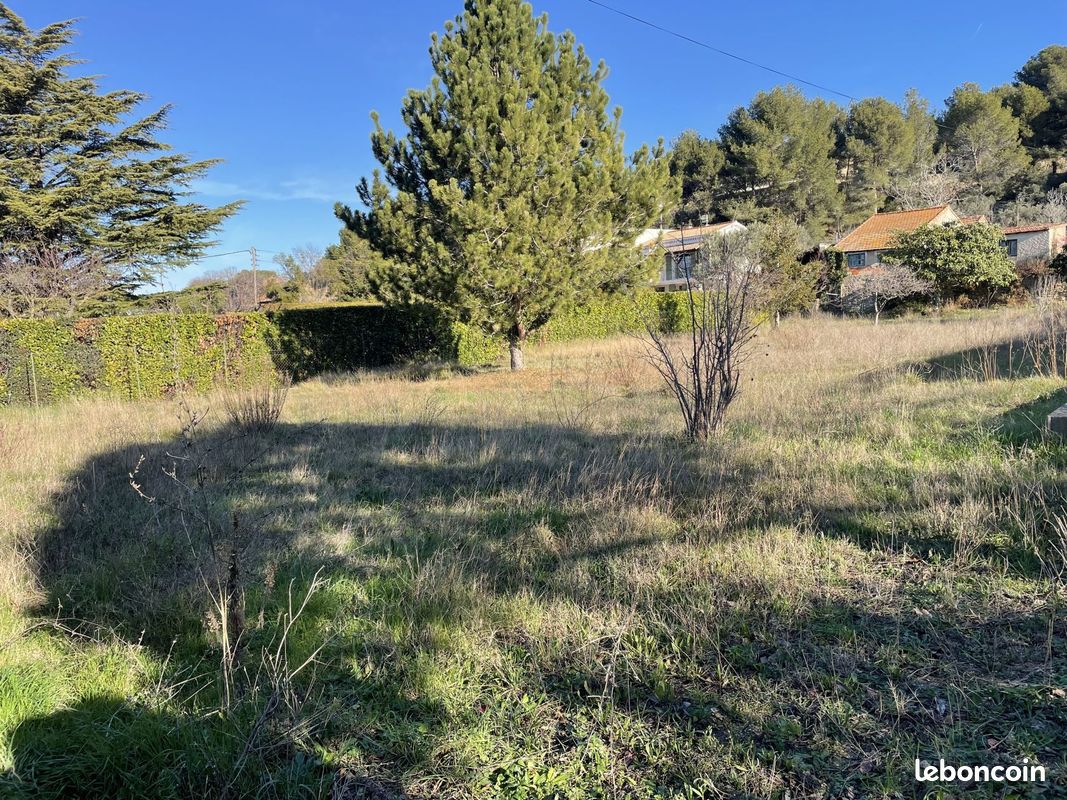Terrain 488 m² · à Saint-Chamas · 488 m² · 211 000 €