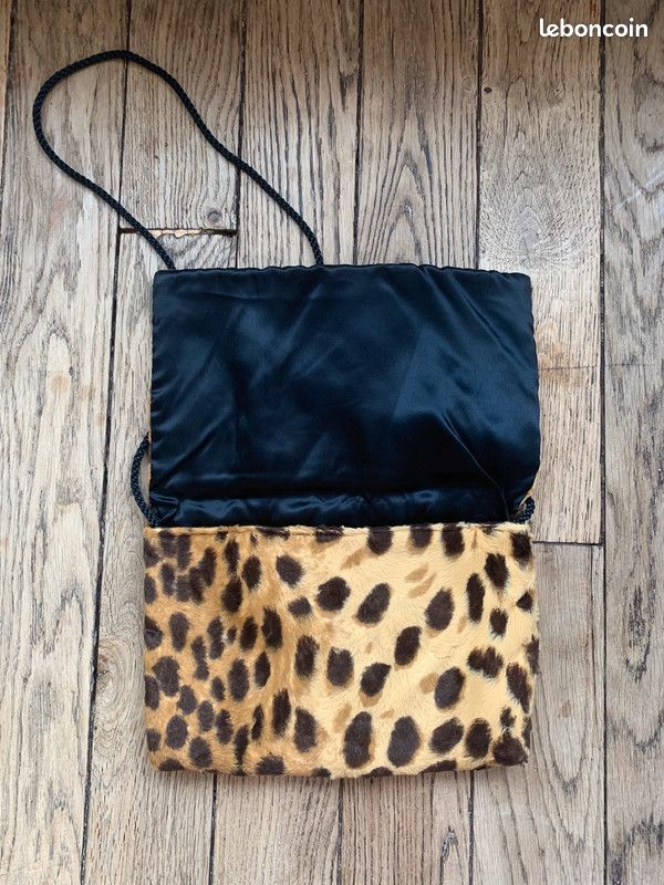 Pochette léopard fausse fourrure fait main 28x19 cm Accessoires