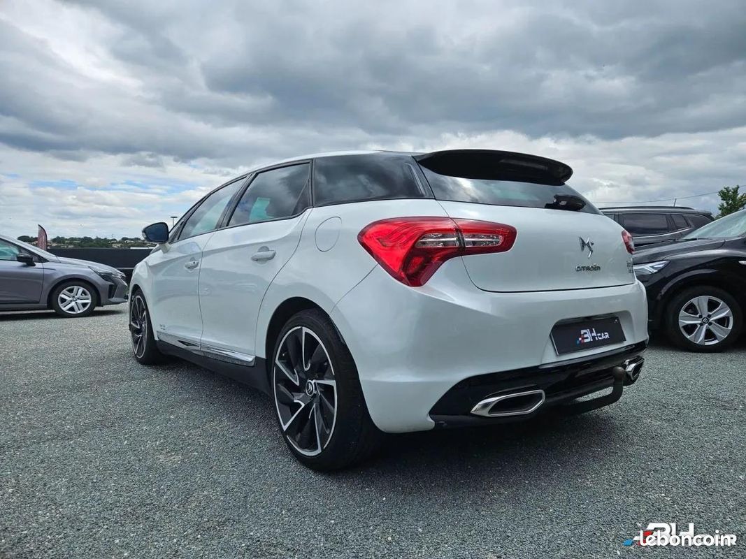Ds Automobiles Ds 5 2.0 HDI 165 SPORT CHIC (image 8)
