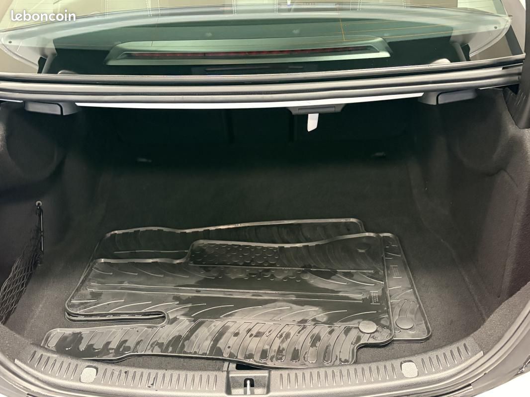 Mercedes Classe E E250 Avantgarde 210ch / ATTELGAE (image 10)