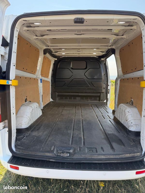 23900 HT - FORD TRANSIT CUSTOM 185CV BVA6 – Sport – 3 places avant cuir – TVA récupérable (image 7)