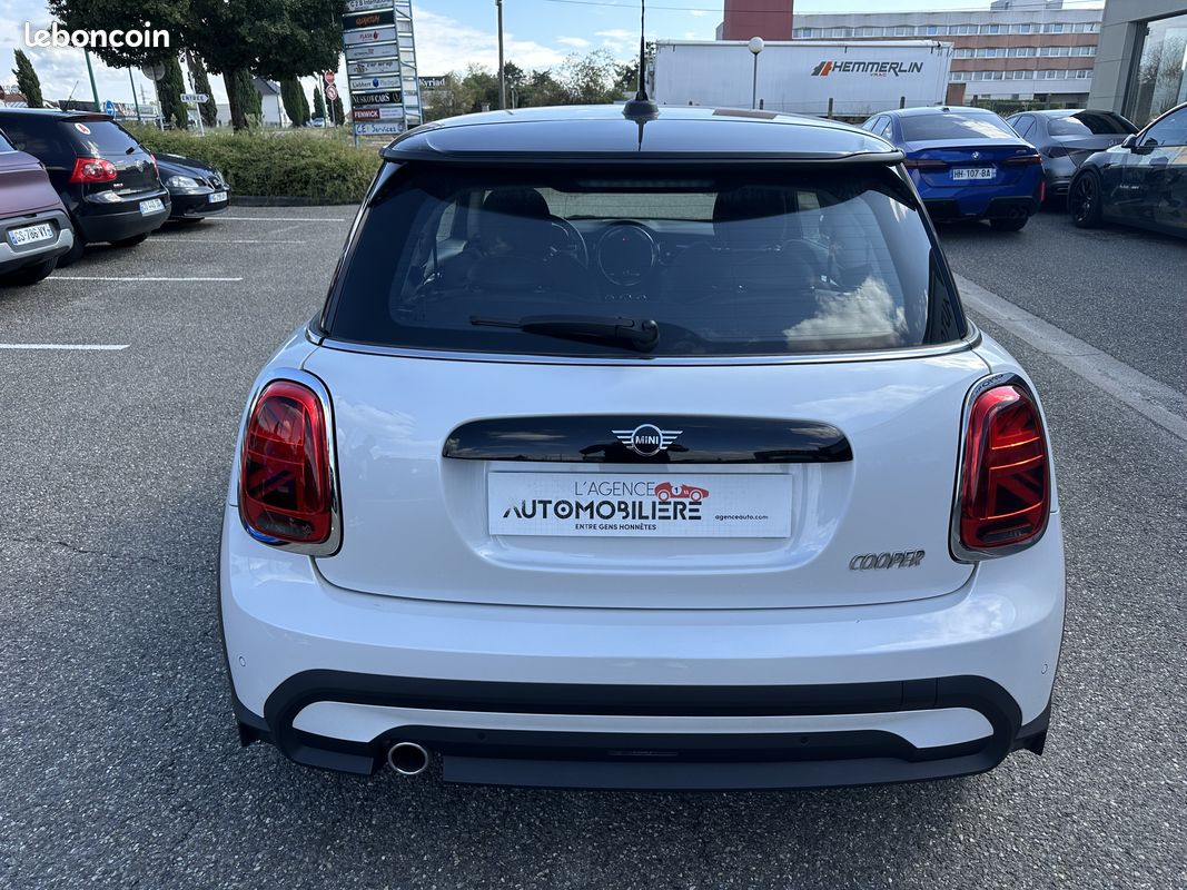 Mini Mini Essence 7 CV 1ère main 1.5i 136 Edition Camden BVA (image 4)