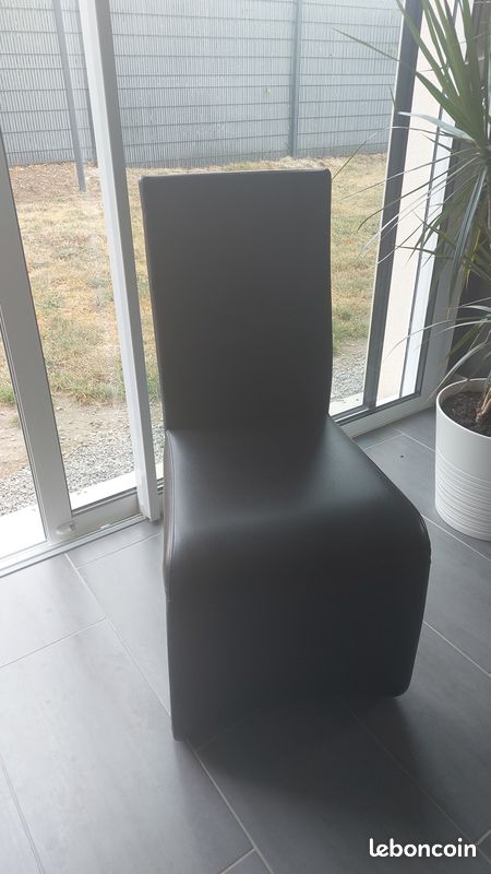 Chaise (image 1)