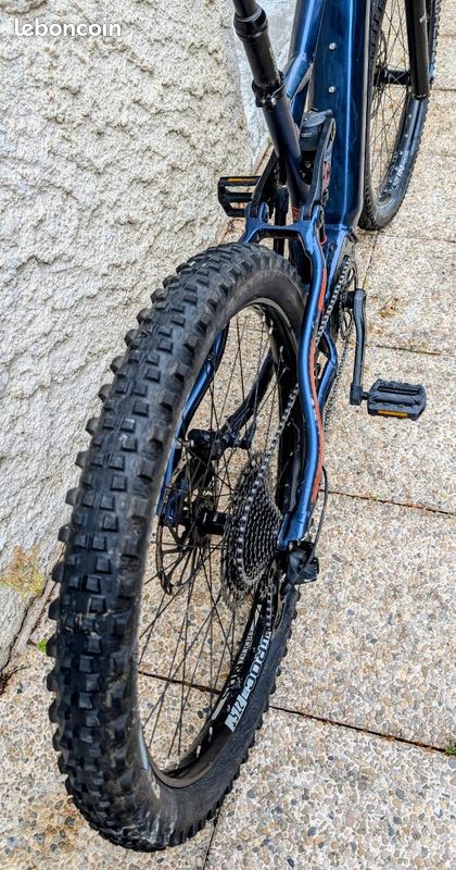 VTTAE tout suspendu DECATHLON STILUS XL Vélos