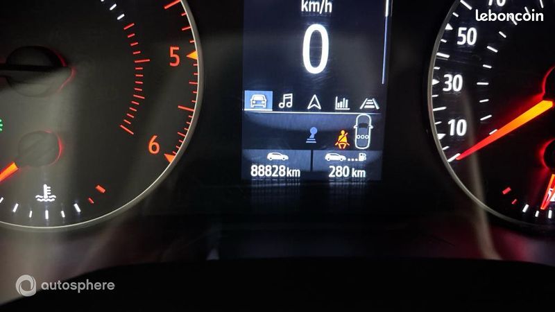Renault Captur 1.5 Blue dCi 95ch Business (image 9)