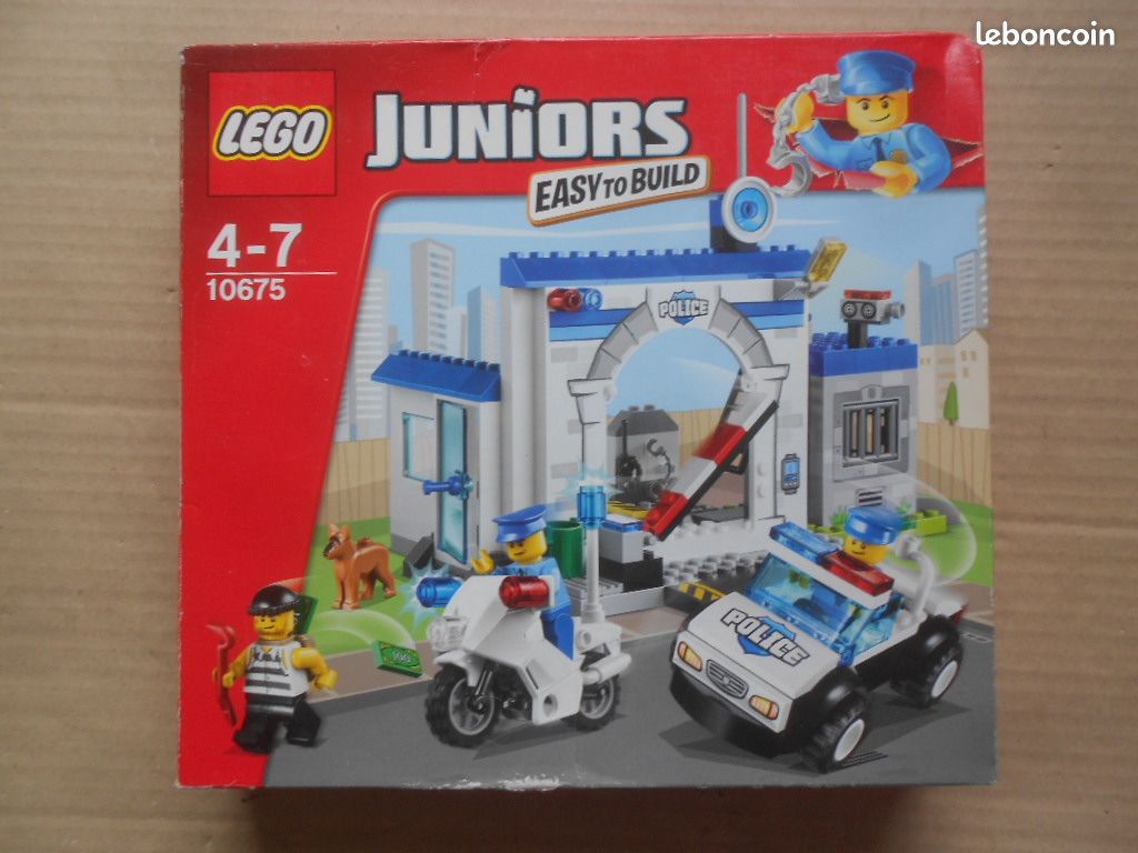 Lego juniors police (image 1)