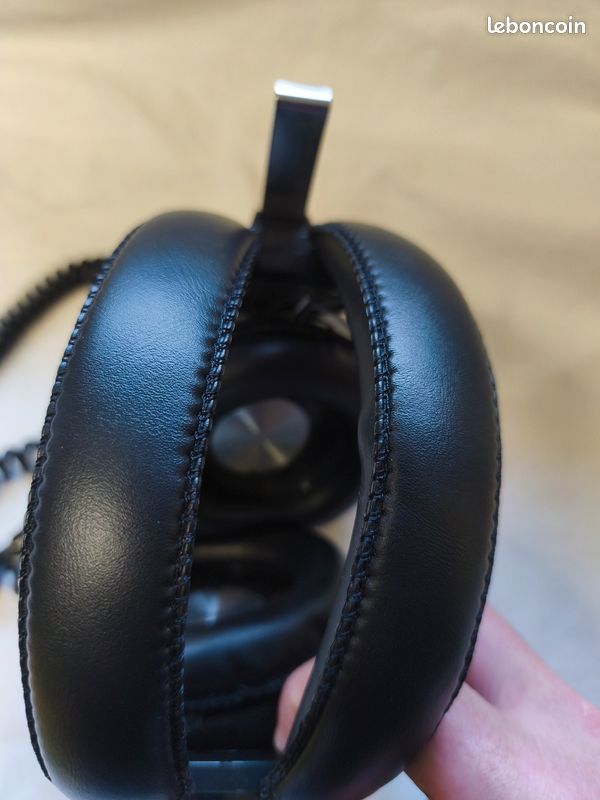 200 Casques Audio avec reglage du volume - Eurotechnique Médicale