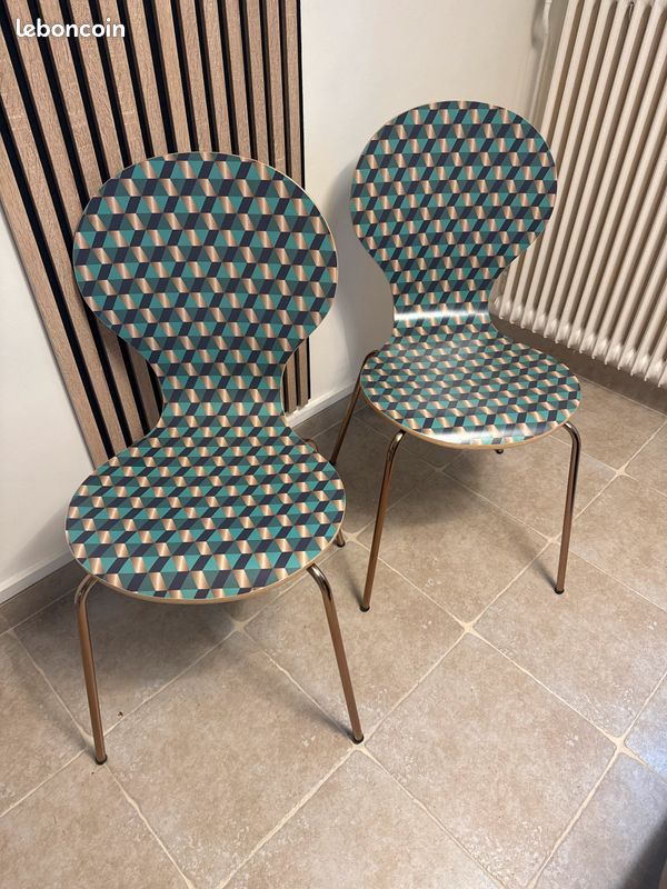 Chaises (image 1)