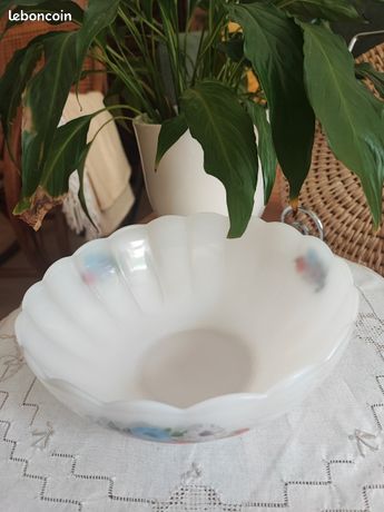 Vintage : Saladier rond, modèle Anémones, Arcopal