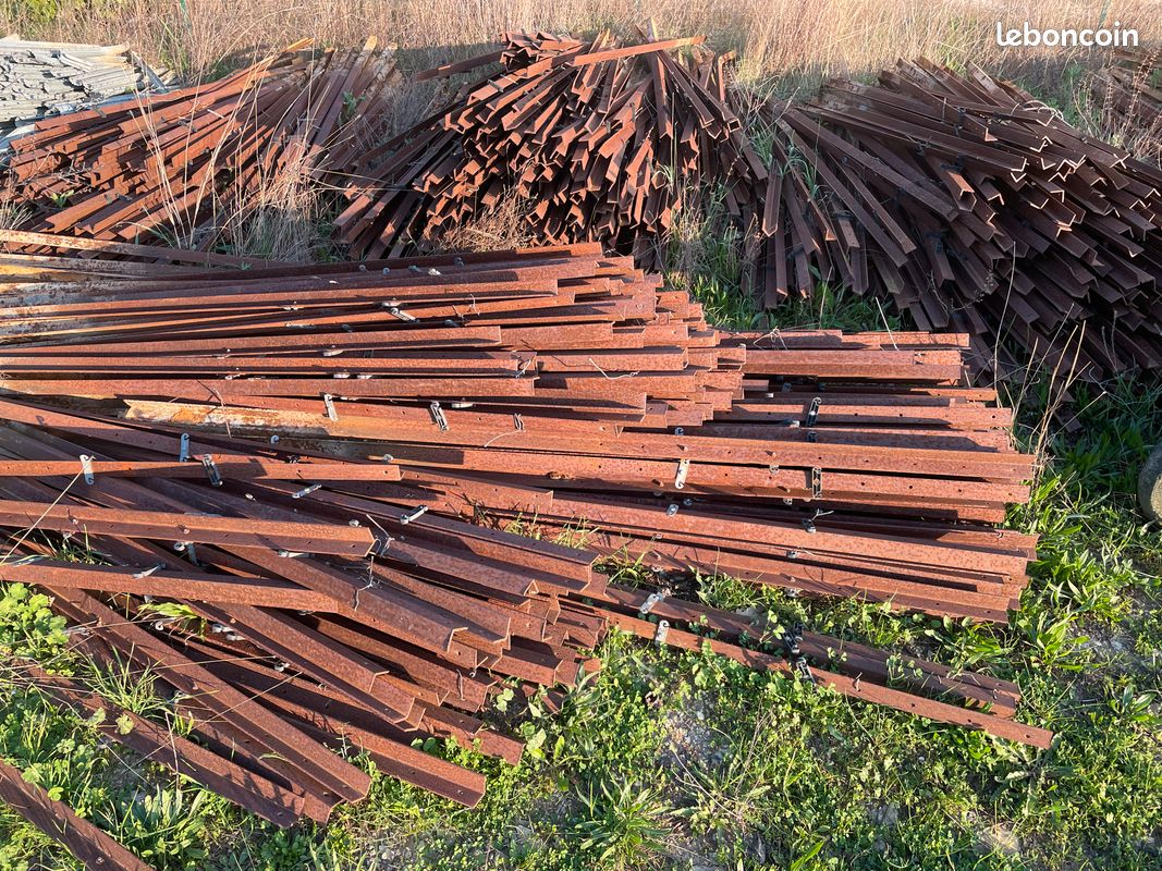 Piquet de vigne 2.20m / 40x40mm (image 1)