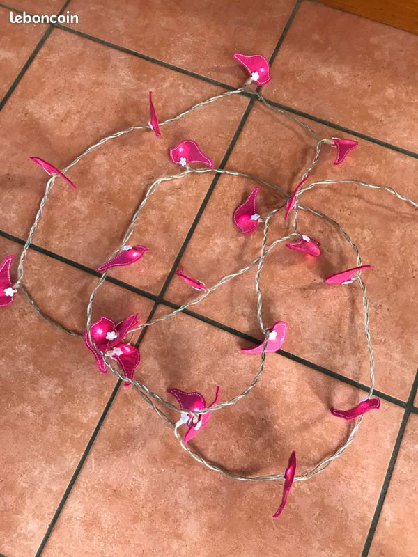Guirlande décorative rose (image 2)