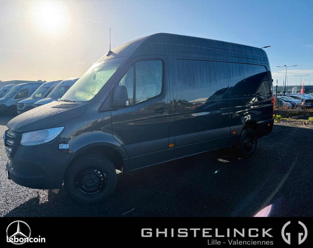 36 990 HT Mercedes SPRINTER 315 CDI 150CH 37S L2H2 680 Euro(s)HT/Mois (image 1)