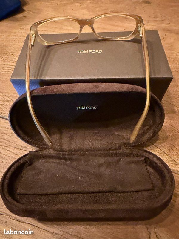 TOM FORD - Lunettes de vue TOM FORD TF530 – Complètes avec boîte et étui (image 4)