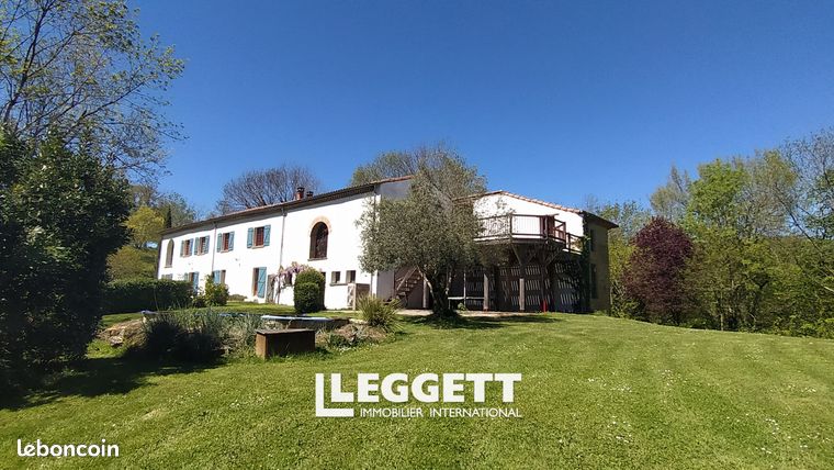 Maison 10 pièces 206 m²