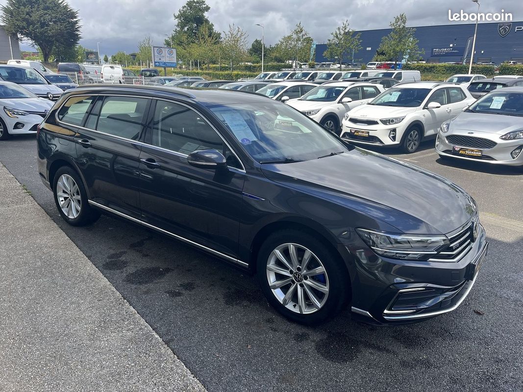 Volkswagen PASSAT SW TSI 218 CH HYBRIDE RECHARGEABLE GTE BUSINESS (image 4)
