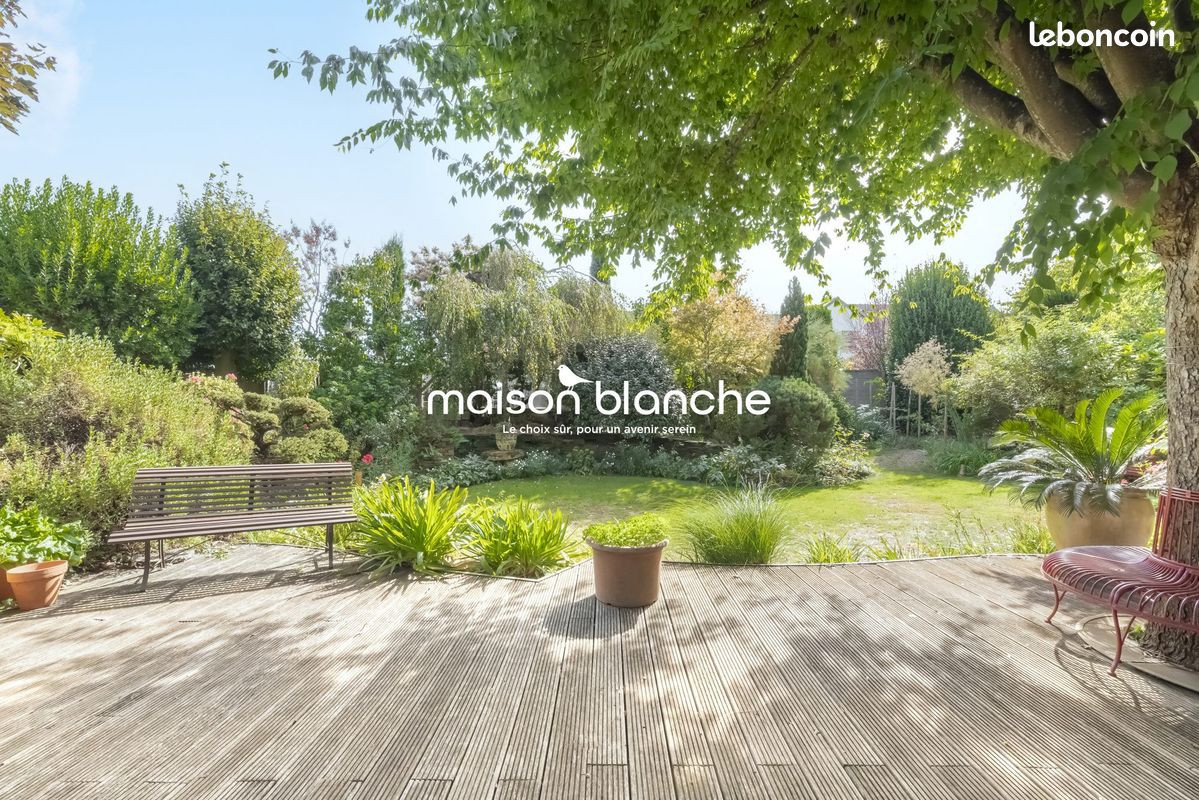 Maison 6 pièces 206 m² · à Les Ponts-de-Cé · 206 m² · 574 000 €
