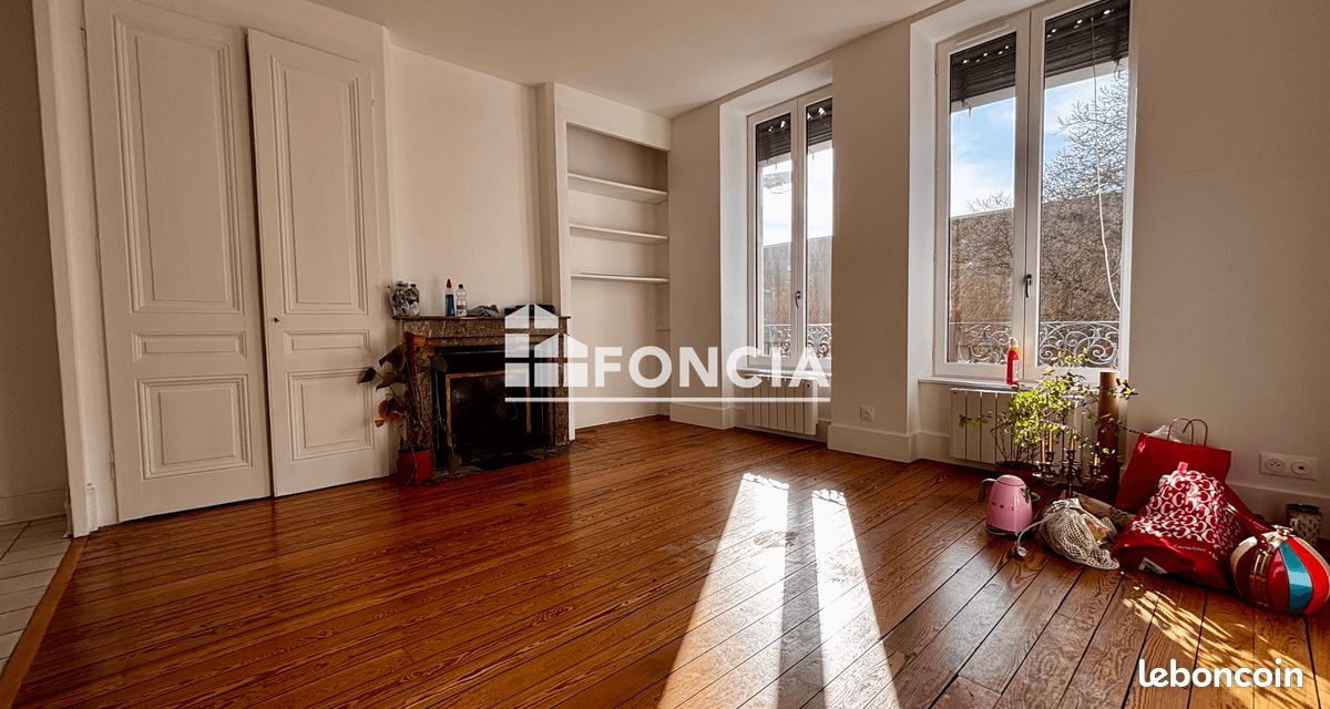 Appartement 2 pièces 48 m² · à Villeurbanne · 48 m² · 785 €