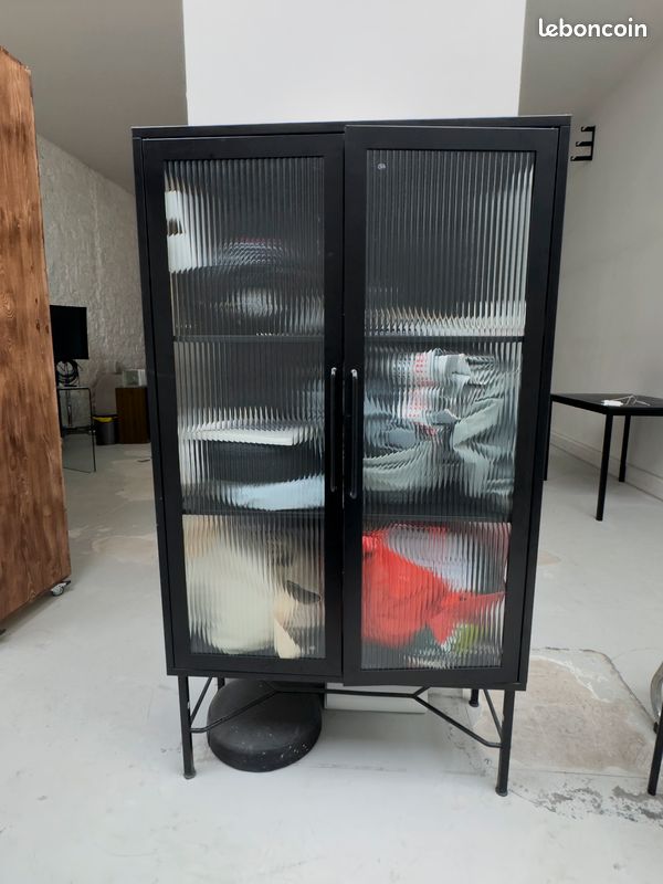 Armoire (image 1)
