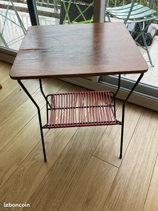 Petite table d’appoint porte revue (image 2)