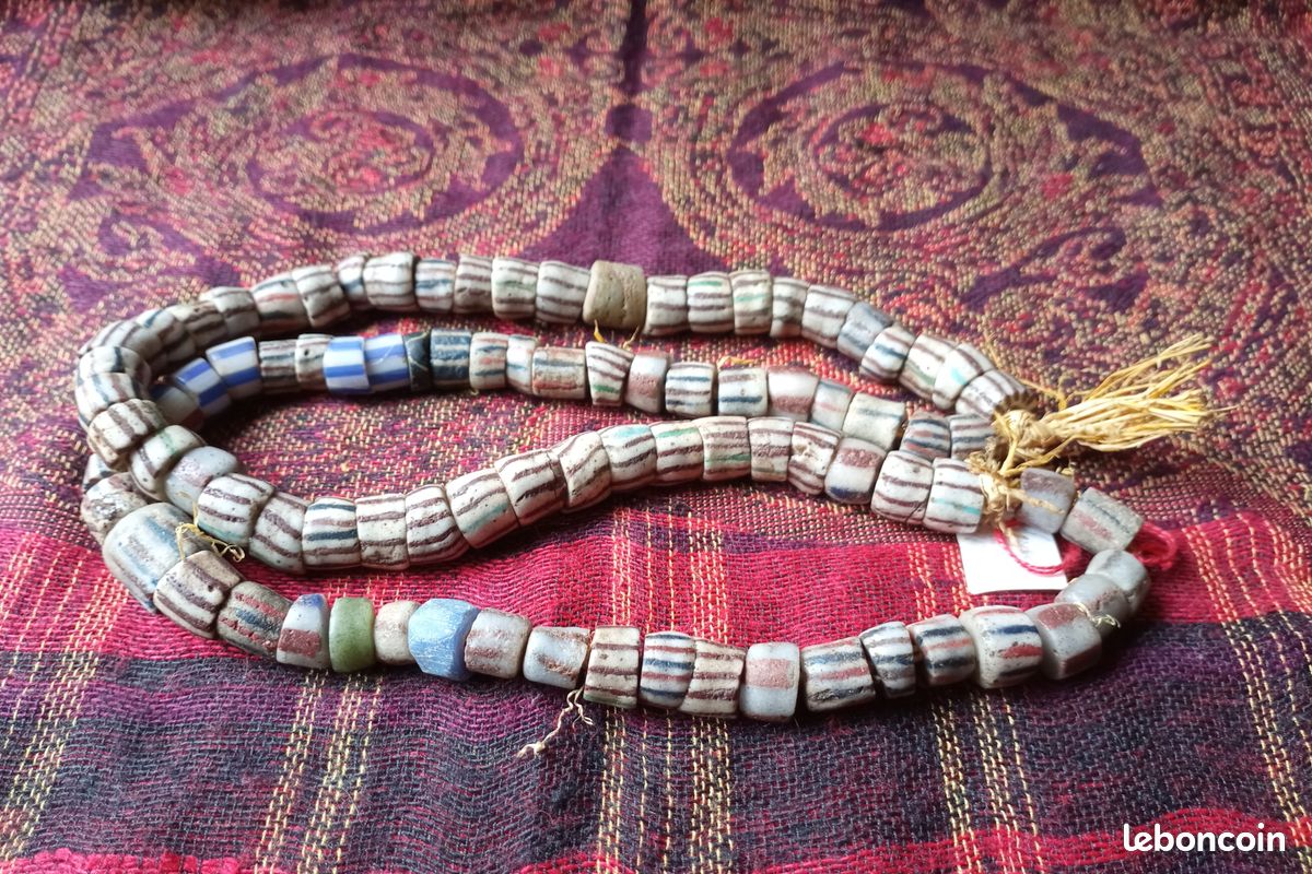 Collier Court Ethnique Années 70 En Pâte De Verre Multicolore - Occasion, Sans Marque