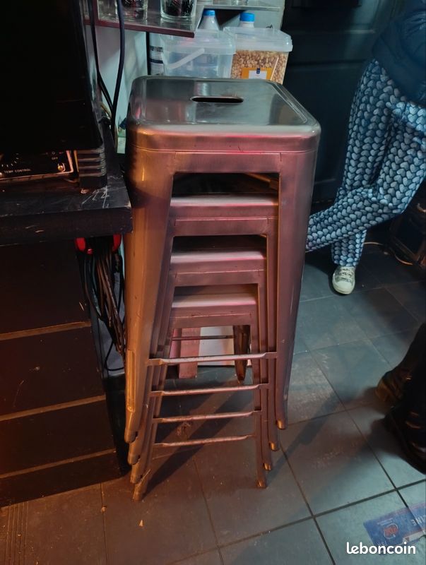 Tabourets (image 1)