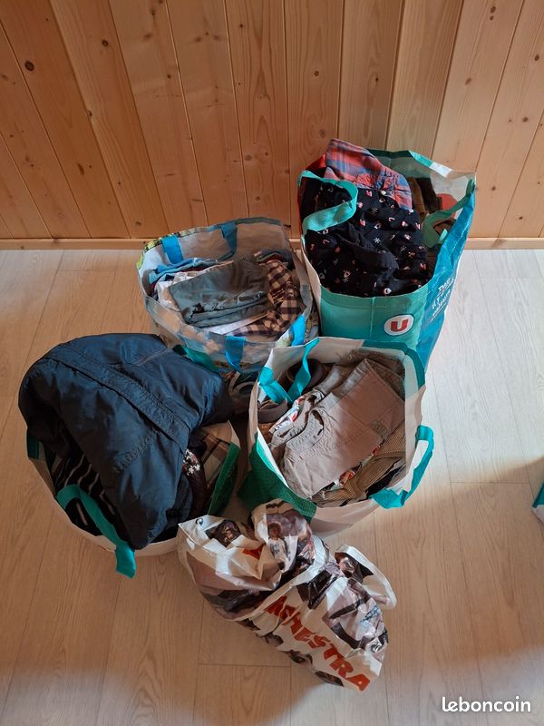 A donner vêtements enfants (image 1)