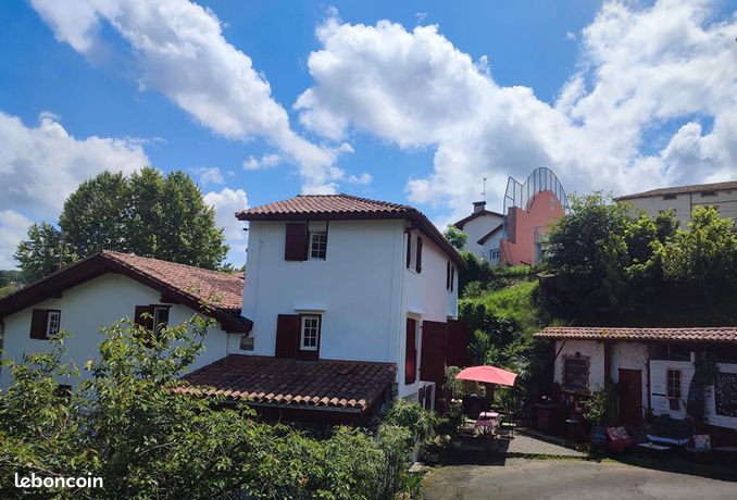 Propriété 10 pièces 264 m²
