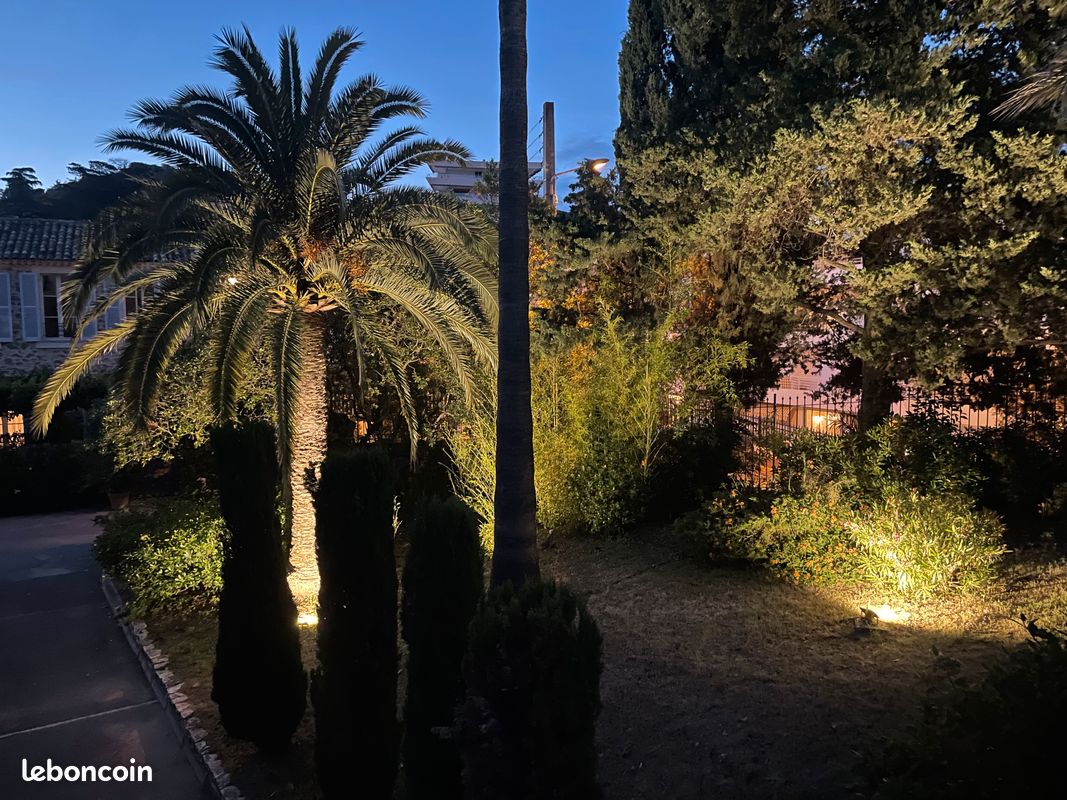 Appartement a louer cannes - 2 pièce(s) - 28 m2 - Surfyn