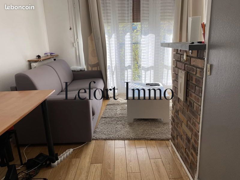Appartement 1 pièce 29 m² · à Montrouge · 29 m² · 900 €