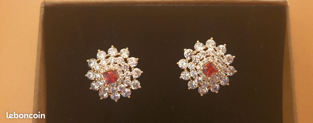 Boucles d'oreilles Lotus (image 1)