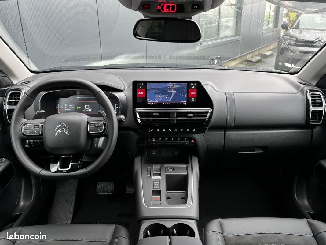 CITROEN C5 AIRCROSS 1.5 BlueHDI 130 EAT8 Max avec Hayon electrique et Ambiance Urban Black (image 6)