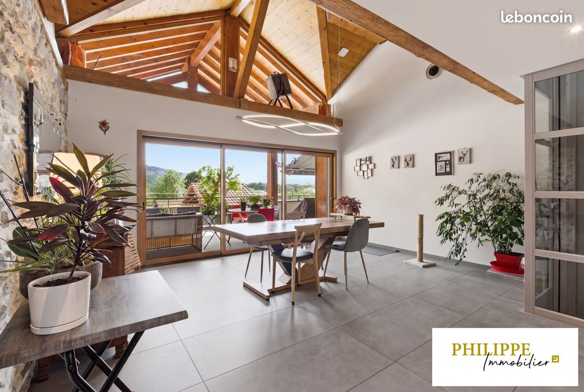 Maison 13 pièces 260 m² · à Goncelin · 260 m² · 890 000 €