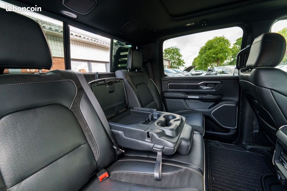 Dodge RAM 1500 Laramie eTorque GPL 5.7 V8 HEMI 401 ch 4x4 – Harman Kardon – Pano – 360° (image 33)