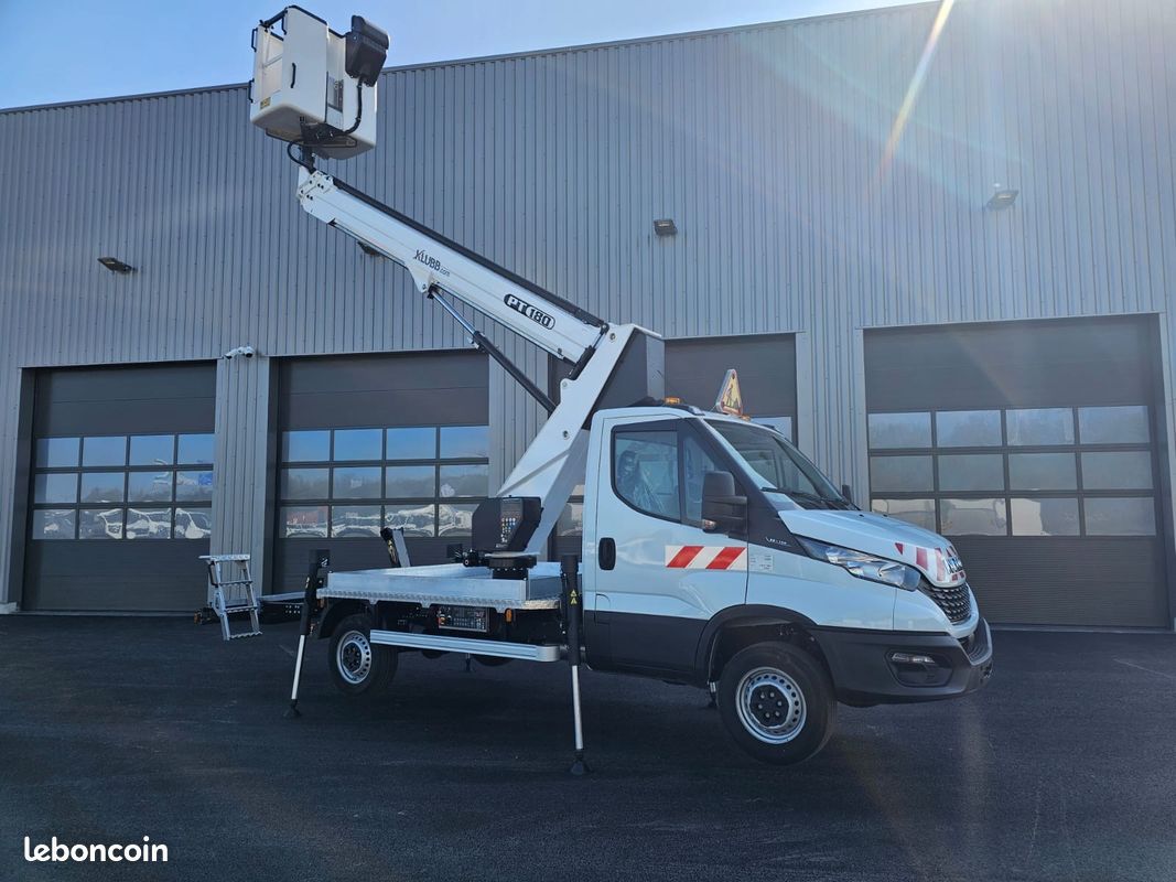 Iveco Daily 35S14 nacelle KLUBB 18M (image 1)