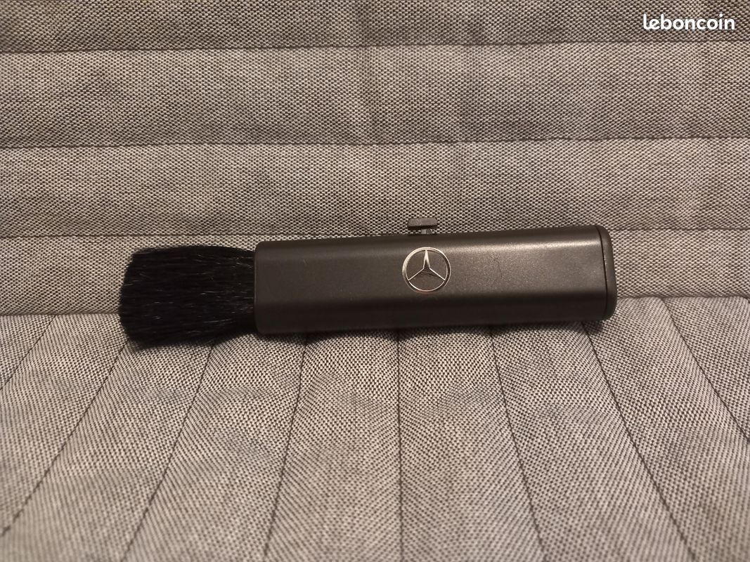 Pinceau Brosse Nettoyage Voiture Mercedes Benz AMG (image 1)