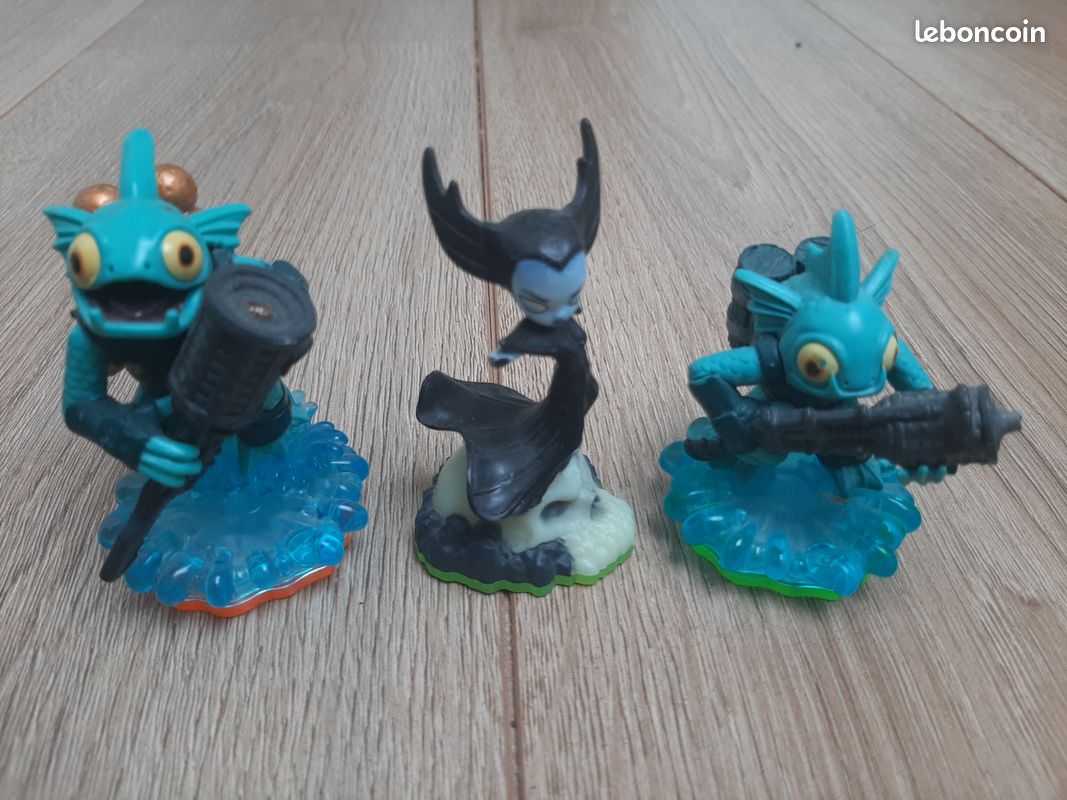 Lot De 38 Figurines Skylanders - Collection Occasion Pour Jouer Ou Compléter