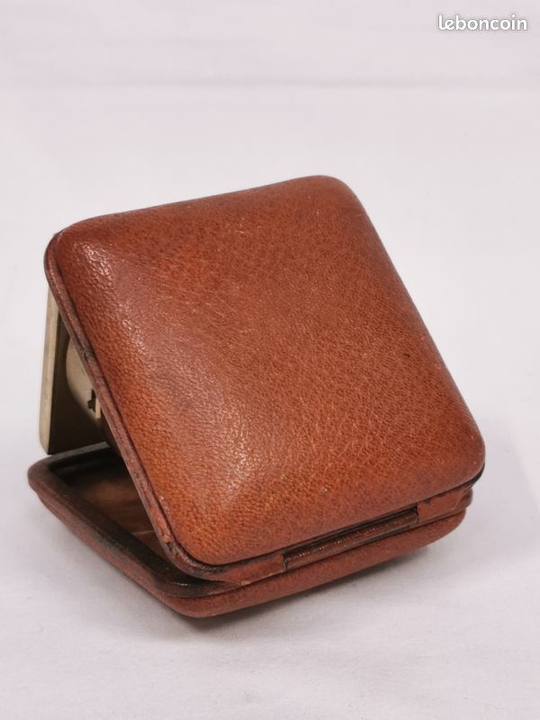 Réveil mécanique de Voyage , vintage JAZ de LUXE 11 jewels 8 jours Cuir marron (image 4)