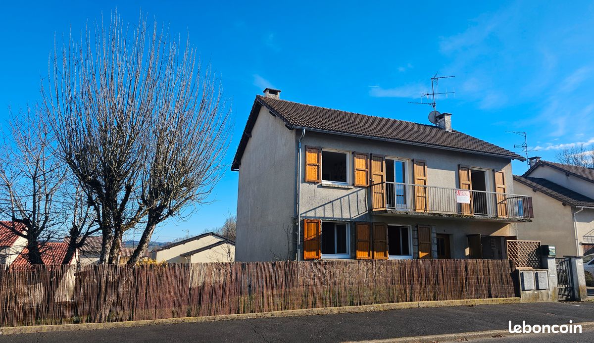 Maison 6 pièces 118 m² · à Aurillac · 118 m² · 195 000 €