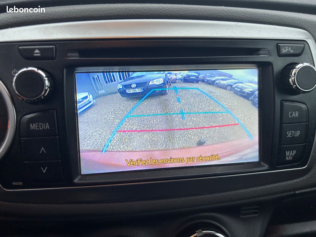 Toyota Yaris 1.4 D4D 90 Dynamic (image 10)