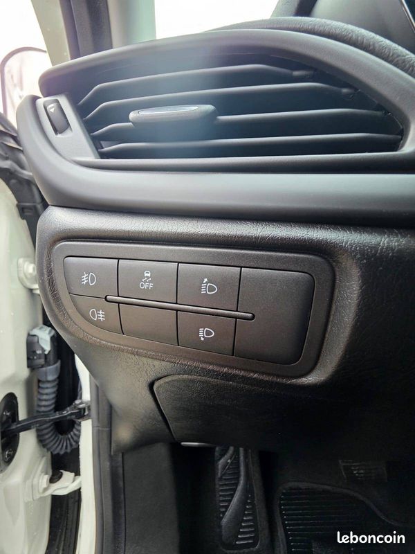 FIAT Tipo 5 Portes 1.5 Firefly Turbo 130 ch S&S DCT7 Hybrid (image 18)