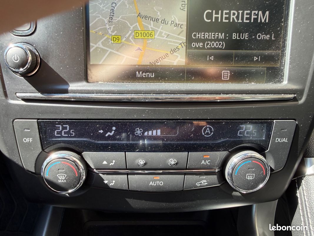 RENAULT KADJAR 1.2 TCE 130ch ENERGY INTENS BVA - TOIT PANORAMIQUE - SUIVI COMPLET - CAMERA - CARPLAY (image 28)