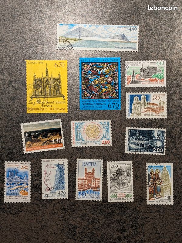 Timbres thème monuments et lieux de France (image 1)