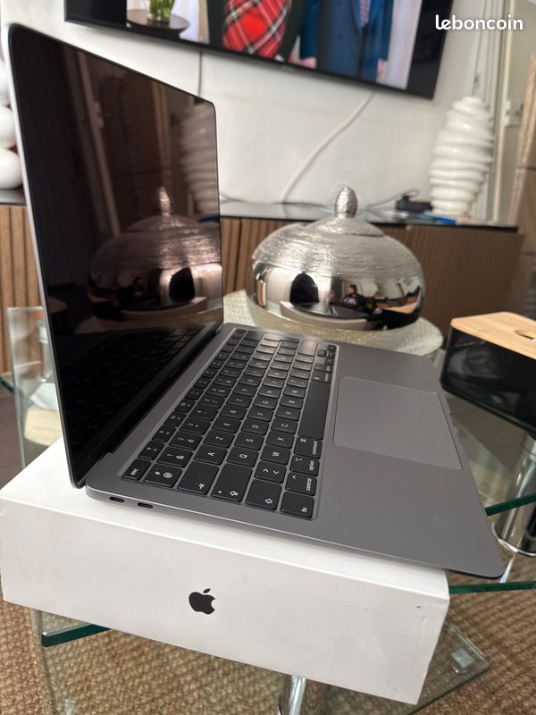 Apple MacBook Air 13 Retina (image 2)