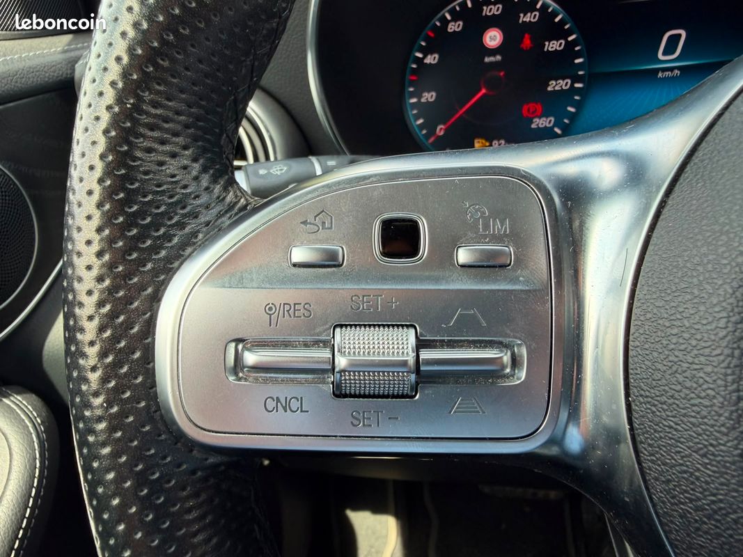 MERCEDES GLC COUPE 220 D 4MATIC AMG LINE Garantie 12 mois (image 11)