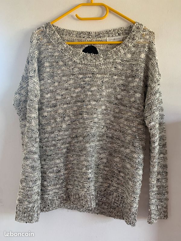 Pull à noeud dans le dos (image 2)