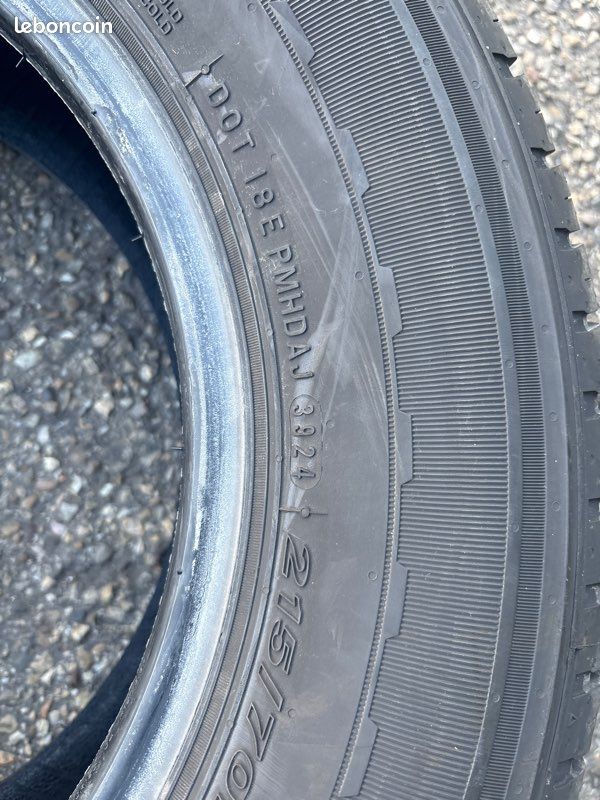 2 pneus 215 70 15 C 109/107s nexen roadian ctx (image 3)